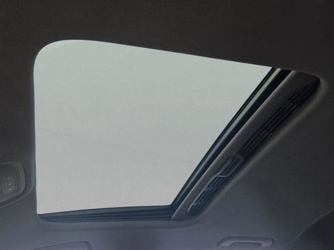 Used 2017 Audi A4 2.0T Premium Plus w/ Premium Plus Package image 34