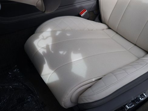 Used 2023 Bentley Continental GT Mulliner image 7