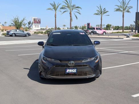 Used 2024 Toyota Corolla LE FWD image 2