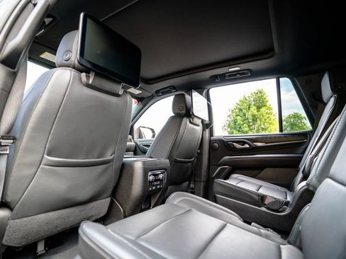 Used 2023 GMC Yukon Denali AWD/4WD image 45
