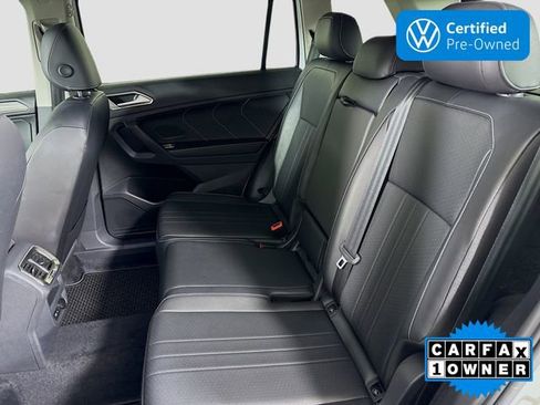 Used 2022 Volkswagen Tiguan SE image 24
