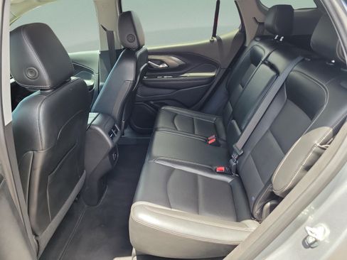 Used 2023 GMC Terrain SLT FWD image 9