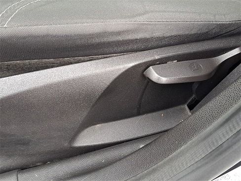 Used 2017 Ford Fiesta SE image 20