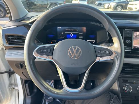 Used 2022 Volkswagen Taos S image 15
