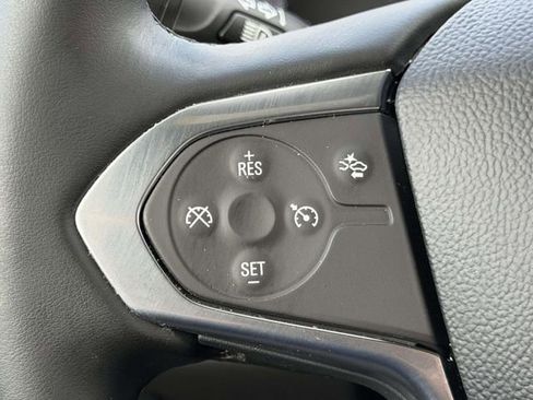 Used 2023 Chevrolet Traverse LT image 22