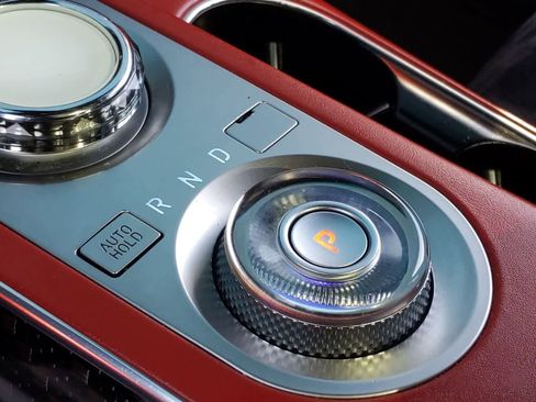 Used 2022 Genesis GV70 3.5T Sport w/ Sport Prestige Package image 33