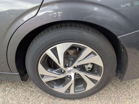 Used 2025 Subaru Legacy Premium AWD/4WD image 8