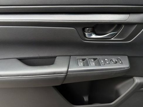 Certified 2025 Honda CR-V LX image 12
