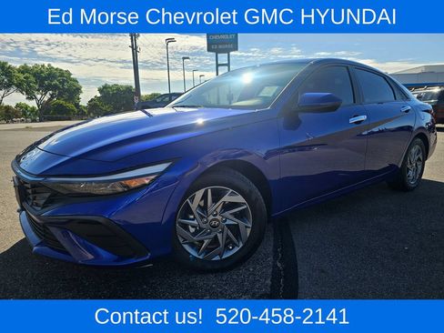 Used 2024 Hyundai Elantra SEL FWD image 1