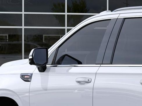 New 2026 GMC Yukon AT4 Ultimate AWD/4WD image 12