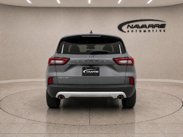 Used 2025 Ford Escape Active w/ Tech Pack #1 FWD image 7