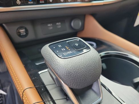 New 2026 Nissan Rogue Platinum image 28