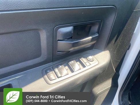 Used 2018 RAM 1500 Express AWD/4WD image 8
