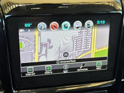 Used 2018 Chevrolet Traverse LT w/ LPO, Floor Liner Package AWD/4WD image 19