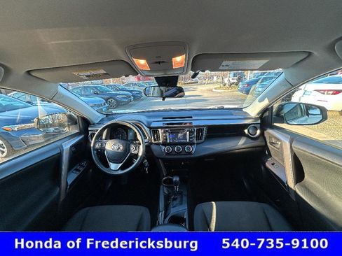 Used 2017 Toyota RAV4 LE image 31