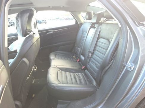 Used 2014 Ford Fusion SE w/ Equipment Group 202A image 13