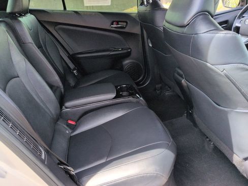 Used 2017 Toyota Prius Prime Advanced FWD image 22