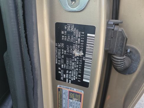 Used 2021 Kia Sorento LX FWD image 33