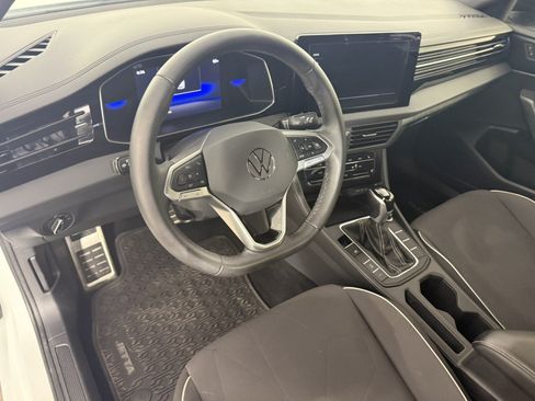 Used 2025 Volkswagen Jetta Sport FWD image 15