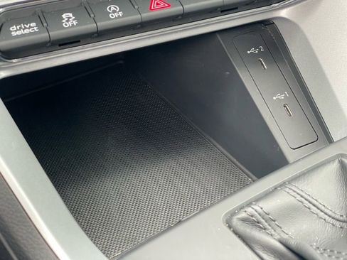 Used 2022 Audi Q3 2.0T Premium image 22