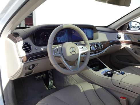 Used 2020 Mercedes-Benz S 450 Sedan w/ AMG Line Exterior image 10