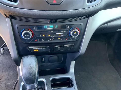 Used 2018 Ford Escape SE FWD image 35