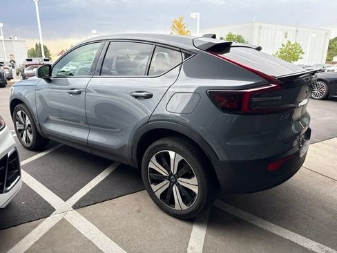Used 2023 Volvo C40 Recharge Core w/ Climate Package AWD/4WD image 5