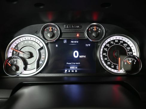 Used 2016 RAM 1500 Laramie w/ Convenience Group AWD/4WD image 25