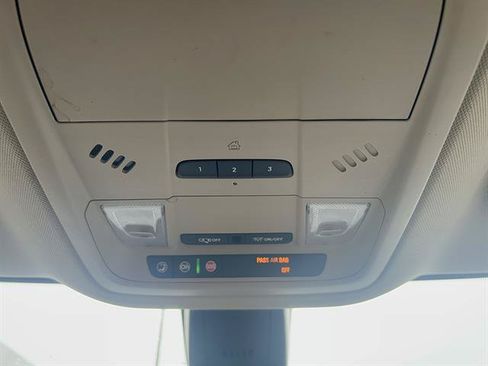 Used 2019 Buick Enclave Premium AWD/4WD image 25