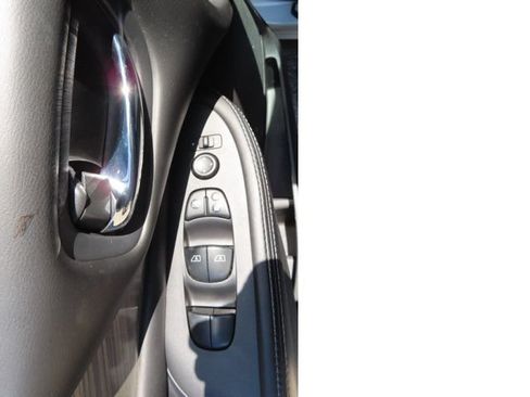 Used 2017 Nissan Murano SV w/ Premium Plus Package AWD/4WD image 17