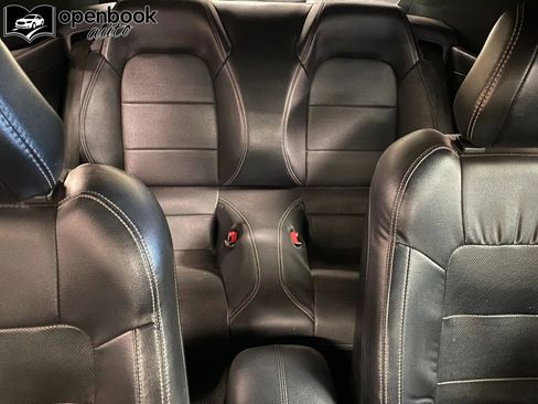 Used 2019 Ford Mustang Premium image 15