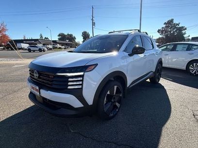 New 2026 Nissan Kicks SR w/ Cold Weather Package