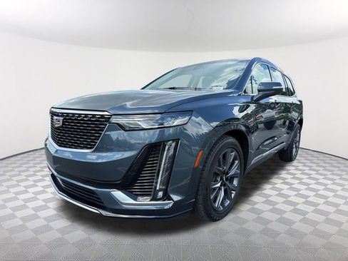 Used 2020 Cadillac XT6 Premium Luxury FWD image 1