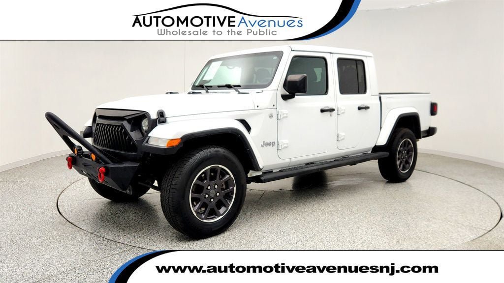 Used 2023 Jeep Gladiator Overland AWD/4WD image 1