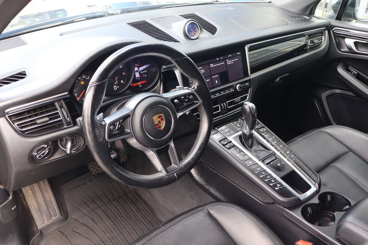 Used 2020 Porsche Macan AWD/4WD image 9