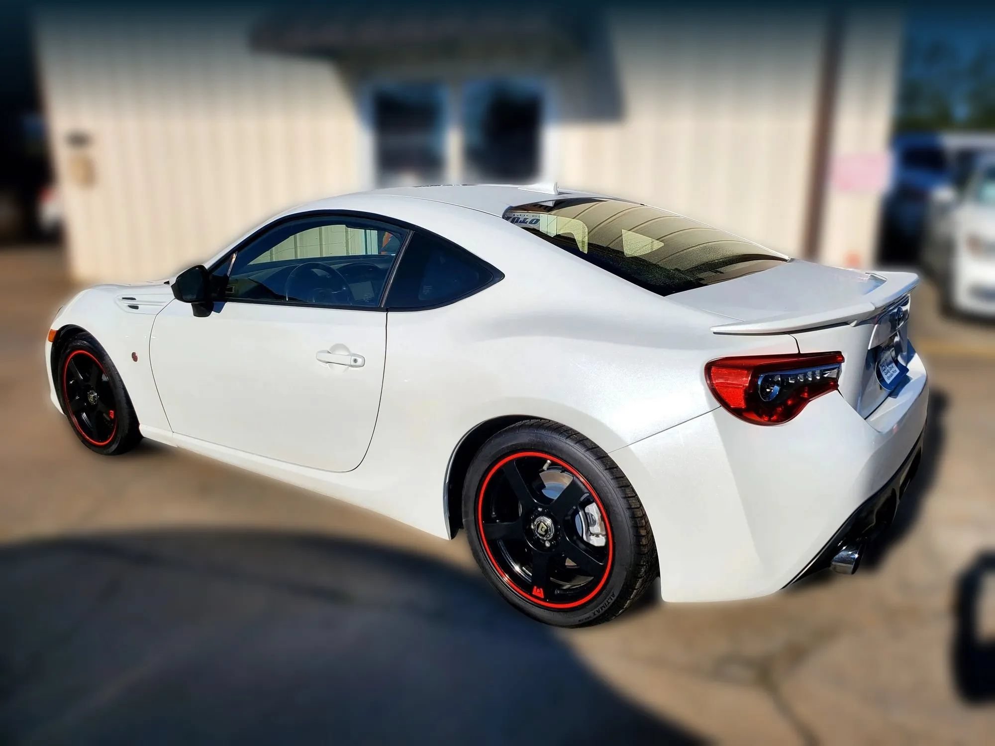 Used 2017 Toyota 86 RWD image 8