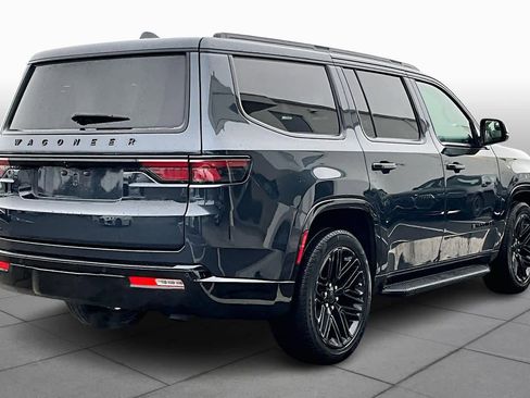 Used 2023 Jeep Wagoneer Series II image 13