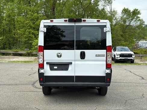 Used 2025 RAM ProMaster 2500 w/ U-Haul Equipment Group FWD image 7