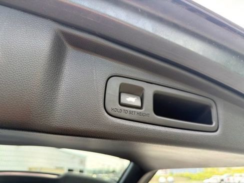 Used 2023 Honda CR-V EX-L image 18