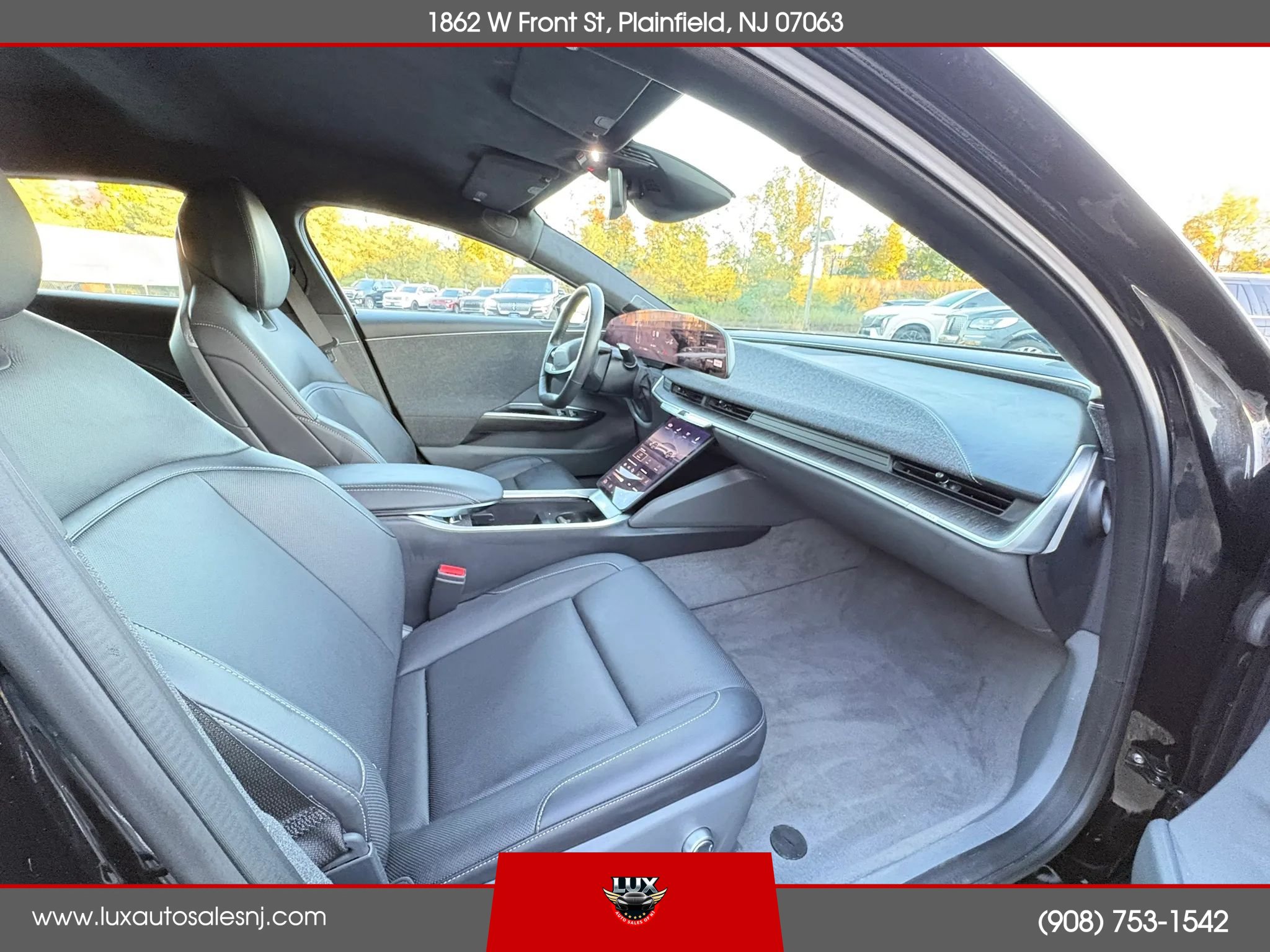 Used 2023 Lucid Air Pure AWD/4WD image 30