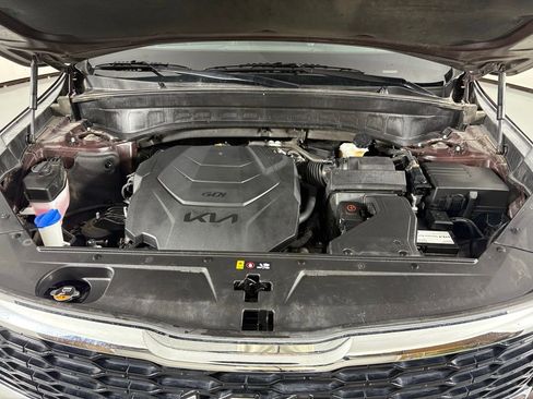 Used 2022 Kia Telluride LX image 46