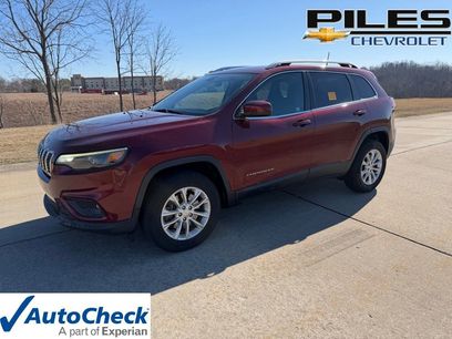 Used 2019 Jeep Cherokee Latitude w/ Popular Appearance Group