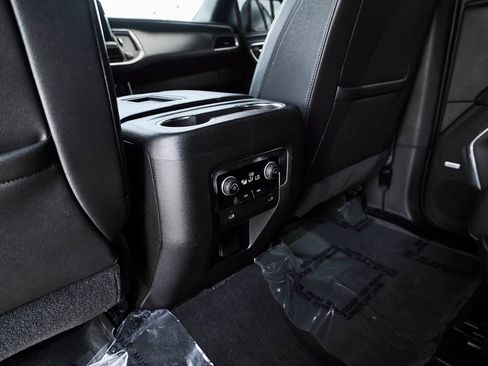 Used 2021 Chevrolet Tahoe LT AWD/4WD image 32