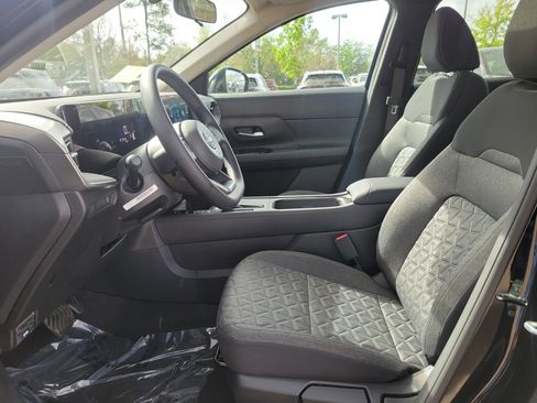 New 2026 Nissan Kicks SV image 28