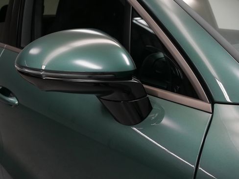 New 2025 Porsche Cayenne Turbo image 19