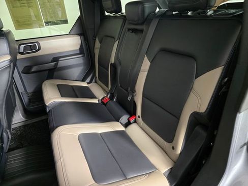 Certified 2024 Ford Bronco Wildtrak image 20