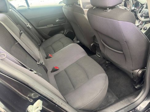Used 2014 Chevrolet Cruze LT w/ Technology Package FWD image 29