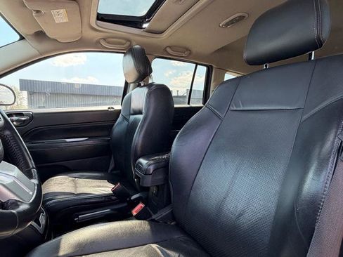 Used 2017 Jeep Compass High Altitude FWD image 29