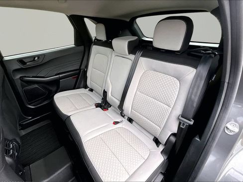 Certified 2023 Ford Escape Active AWD/4WD image 26