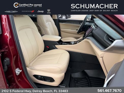 Used 2022 Jeep Grand Cherokee L Limited AWD/4WD image 21